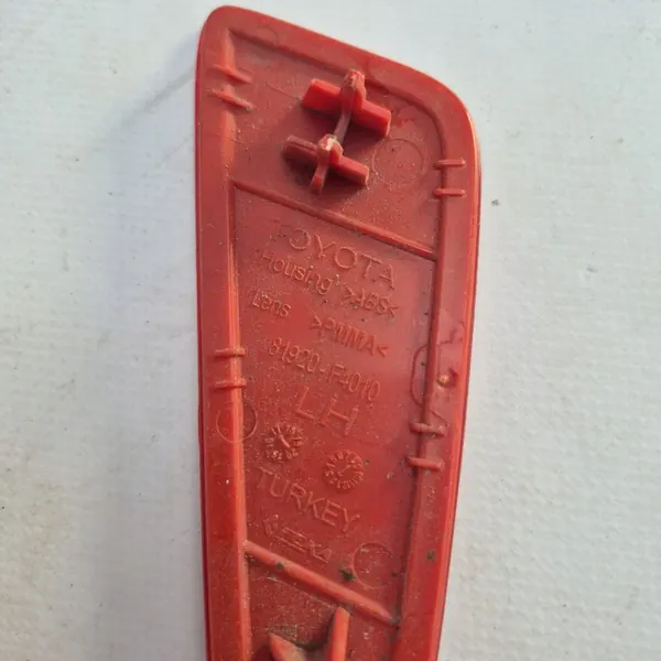 Refletor para-choques traseiro esquerdo OEM 81920-F4010 Toyota image 5