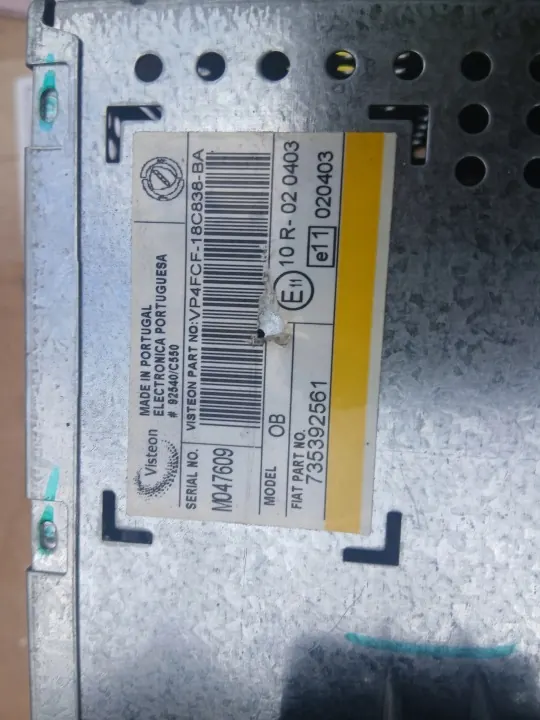Radio CD OEM 735392561 para Fiat Stilo - Usado image 5