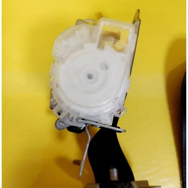 Säkerhetsbälte vänster fram OEM DRC98916 för Hyundai i30 image 4