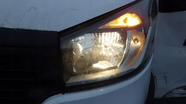 Vasen etuvalaisin Trafic III Vivaro B Talento 260600500R image 3