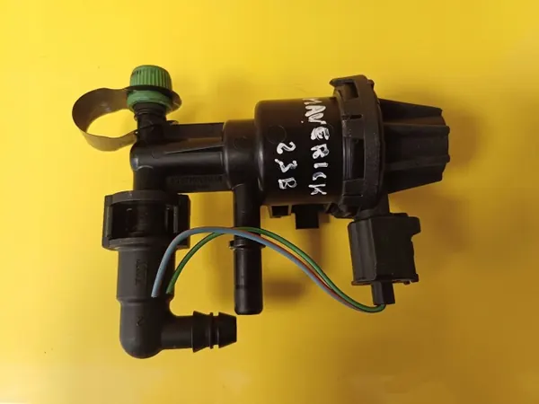 Válvula Solenoide Ford OEM 4U5A9G641AA - Usada image 2