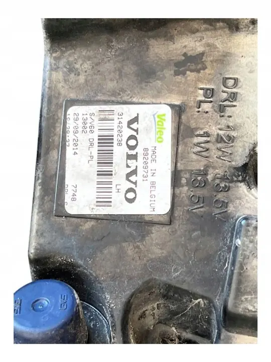 Luces diurnas Volvo V60 OEM 31420238 usadas image 5