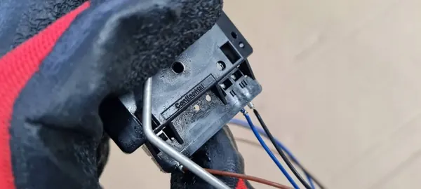 Sensor Nivel Combustible OEM 8K0919673L Audi A5 8T image 10