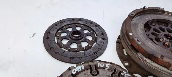 Volante bimassa Audi A4 A5 TFSI 0B1105266N image 3