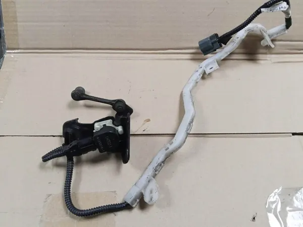 Triangle avant Lancer 8 pour Mitsubishi Lancer VIII 1.6 image 10