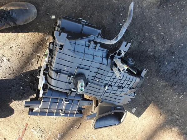 Kia Picanto värmefläktmotor OEM Begagnad image 3