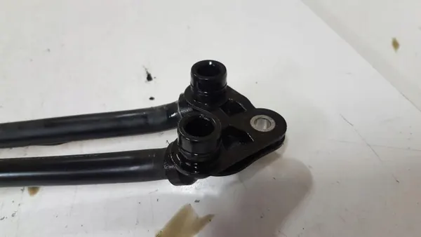 BMW 5 F10 F11 Oliekoelerleiding OEM 11884410 image 4
