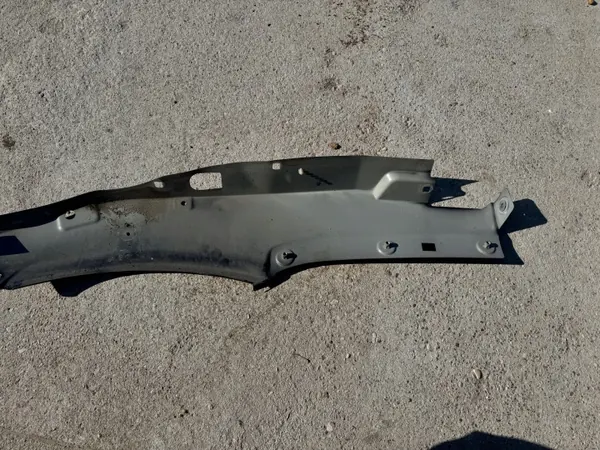 OEM 95B821104bygrv Etu oikea lokasuoja ylä Porsche Macan image 2