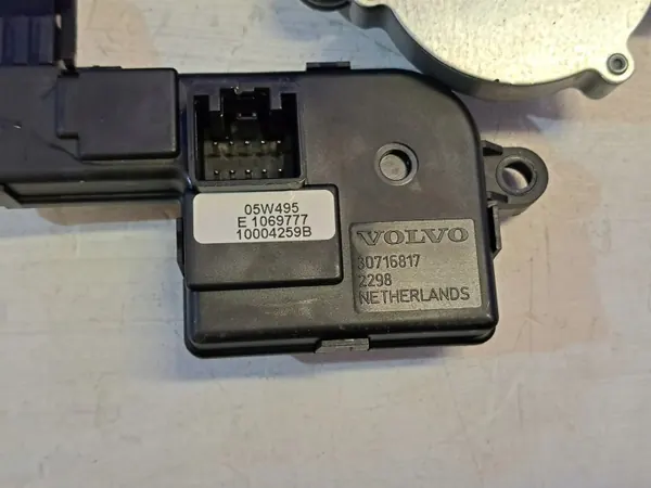 Schiebedachmotor OEM 30799033 für Volvo S60 I 2.5L image 5