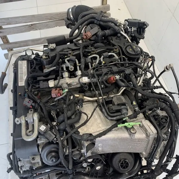 Täydellinen 2.0 TDI moottori varusteineen AUDI Q5 A4 A5 image 8