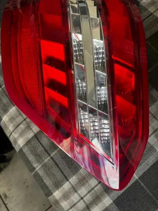 Rechter achterlicht Mercedes W212 Kombi A2128204064 image 2