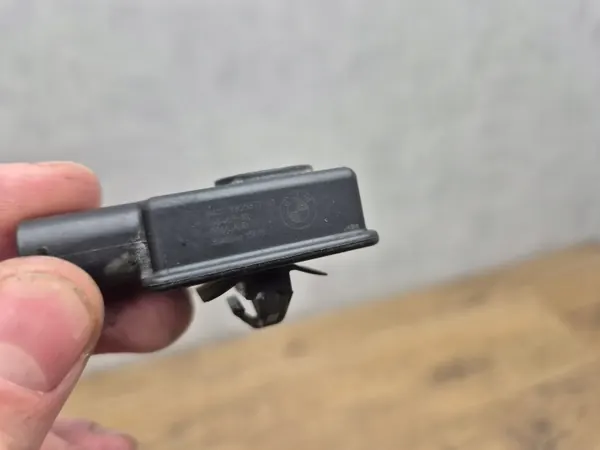 BMW Luftkvalitetssensor OEM 9305877 - Begagnad image 3