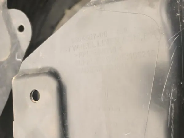 Tesla Model 3 2025 Fram höger stänkskärm OEM 169455700 image 4