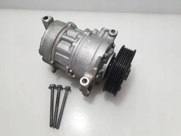 Compressore aria condizionata Volkswagen Touran III 2019 5Q0816803H image 8