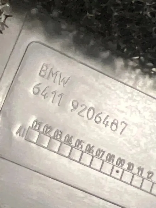 BMW Motorrumsdelar OEM 9206467 1-serien F20 image 3