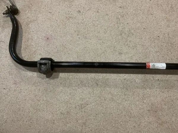 Porsche Taycan 4S Hinterachse Stabilisator OEM 9j1511025 image 9