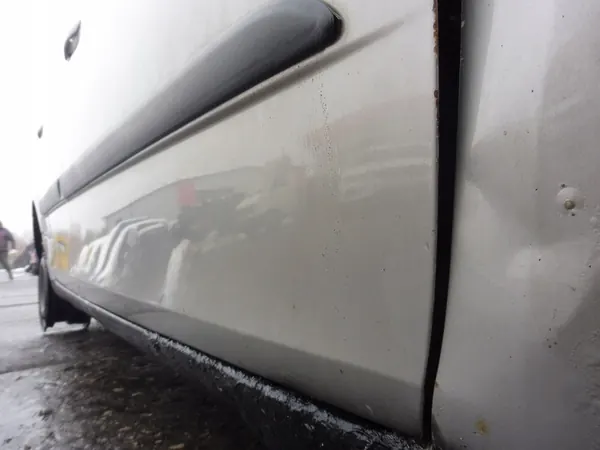 Fram Höger Dörr 9202 Skoda Fabia II 07-10 image 5