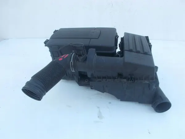 Volkswagen Ilmansuodattimen Kotelo 3C0129607AF image 4