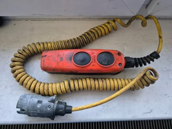 PILOT Control Unit for DHL Self-Loading Tailgate image 2