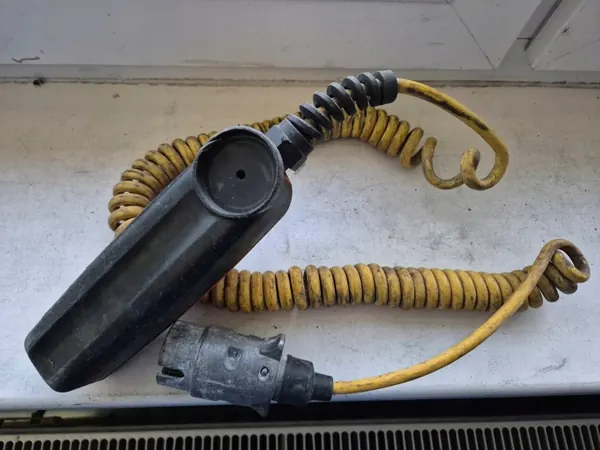 PILOT Control Unit for DHL Self-Loading Tailgate image 3