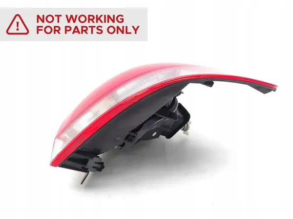 VW Golf Luz Trasera 2010 Hatchback Derecha 5K0945258 image 4