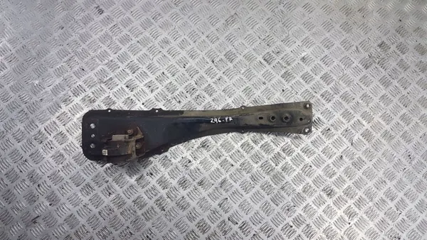 Toyota OE AMD70914 Voorste Hulpframe Gebruikt image 2