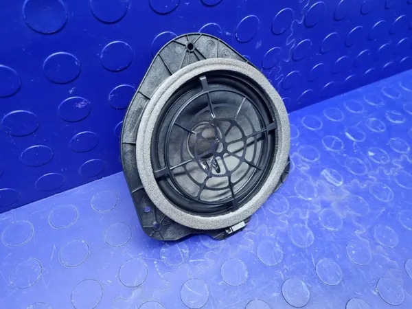 Högtalare vänster bakdörr OEM 8W7035411A Audi A5 F5 image 3