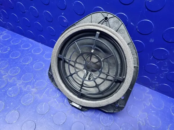 Högtalare vänster bakdörr OEM 8W7035411A Audi A5 F5 image 5