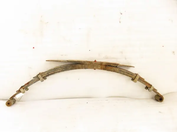 Ressort arrière OEM M1068782 pour Nissan Patrol III image 2