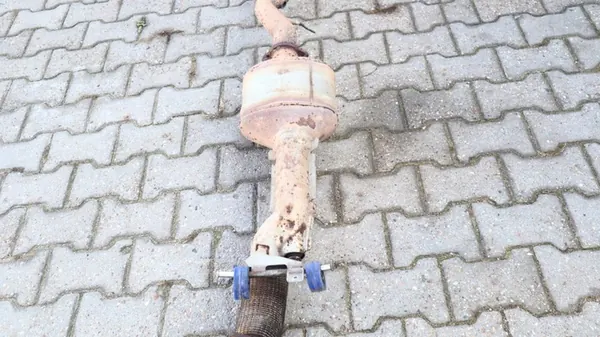 VOLVO XC90 II 2.0 D5 Avgasrör OEM 82219128 image 3