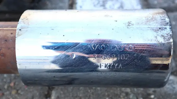 VOLVO XC90 II 2.0 D5 Avgasrör OEM 82219128 image 8