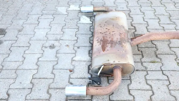 VOLVO XC90 II 2.0 D5 Avgasrör OEM 82219128 image 9