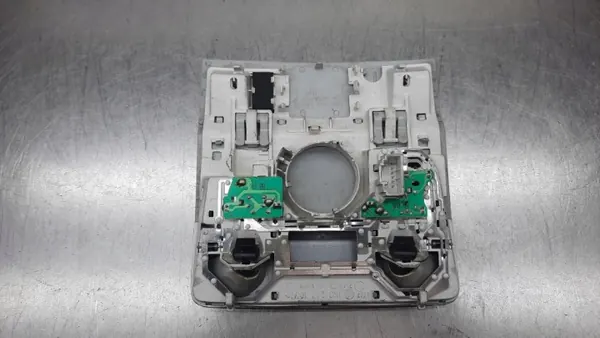 OEM 1K0947133H Innenleuchte für VW Passat B6 image 8