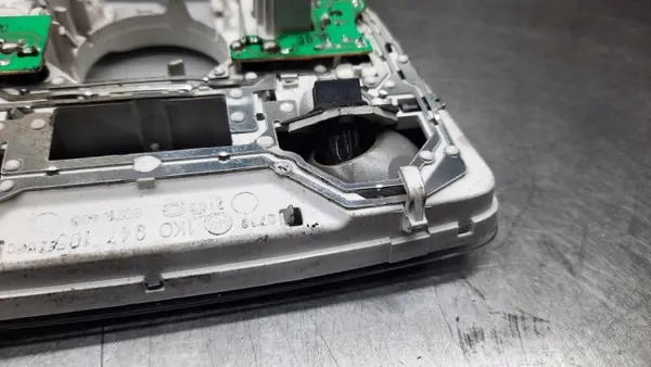 OEM 1K0947133H Innenleuchte für VW Passat B6 image 9