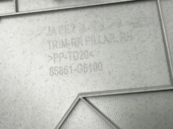OEM 85861-G6100 Cubrepilar trasero derecho Kia Picanto image 6