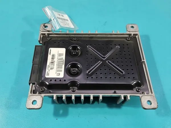 Vahvistin Renault Koleos OEM 28061-61000 image 4
