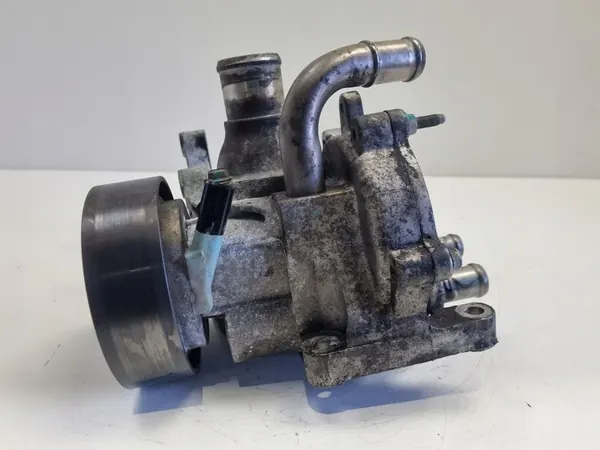 Vattenpump Opel Antara 2.2 CDTI Termostatkåpa 25183389 image 5