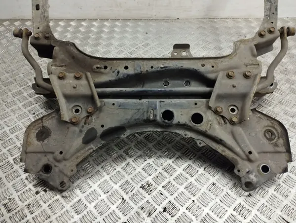 Toyota Auris Framhjulsram OEM AMD73797 Begagnad image 3