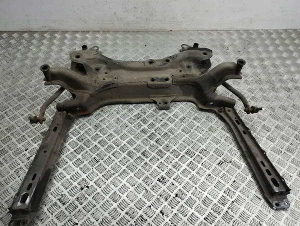 Toyota Auris Framhjulsram OEM AMD73797 Begagnad image 7