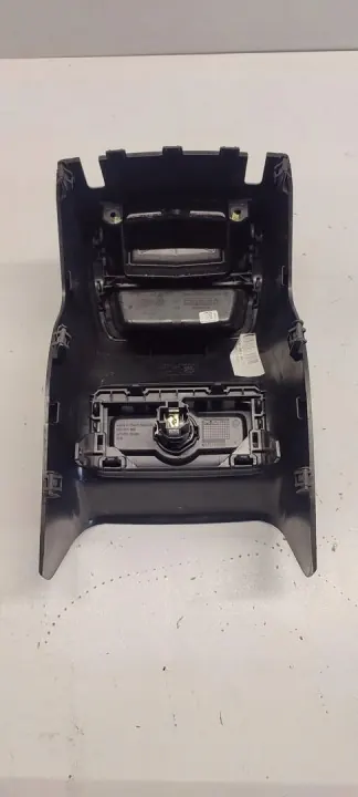 Skoda Kodiaq tunnelituuletusritilä OEM 565857289C image 7