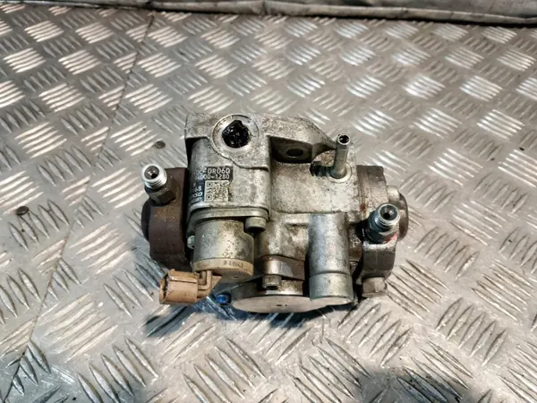 Pompe à injection OEM 22100-0R060 Lexus IS 220 2.2 D image 8