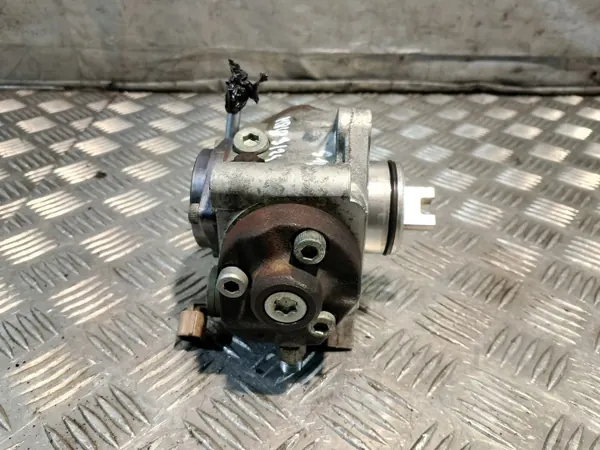 Pompe à injection OEM 22100-0R060 Lexus IS 220 2.2 D image 9