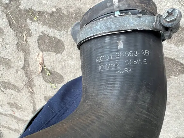 MONDEO MK4 LIFT 2.0 TDCI Luchtinlaat 2012 image 2