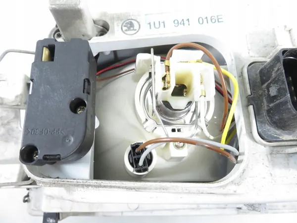 Oikea Etuvalo Skoda Octavia I (1U2) 1U1941016E image 4