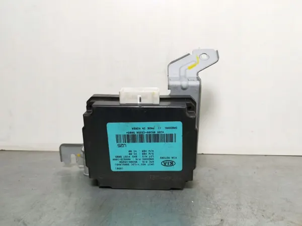 Ohjauslaite Kia Sorento 2016 OEM 95300C5250 image 2
