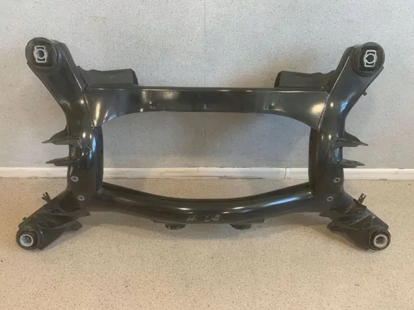 BMW G20 G21 Hinterachsträger OEM 8837913 image 2