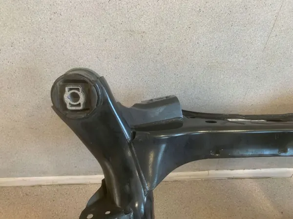 BMW G20 G21 Hinterachsträger OEM 8837913 image 8