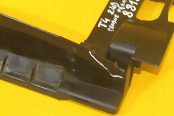 Vorderes Kunststoffverstärkung Volkswagen Transporter T4 image 5