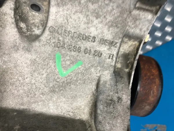 MERCEDES W210 3.2 R6 Compressor Steun R1042360130 image 4