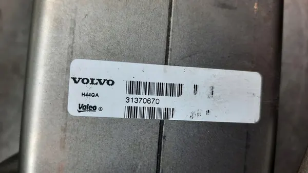 EGR-jäähdytin 31370670 Volvo XC60 S60 V60 V40 V70 S80 image 6